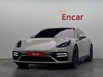 PORSCHE PANAMERA - 2