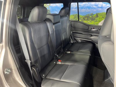 TOYOTA LAND CRUISER 250 - 9