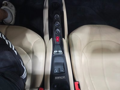 صورة مصغرة 16 لـ 2021 Ferrari F8 SPIDER