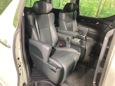 TOYOTA ALPHARD - 9