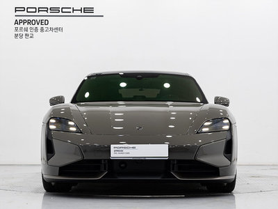 2025 Porsche TAYCAN 照片 2