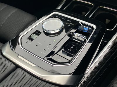 2025 BMW I7 缩略图 27