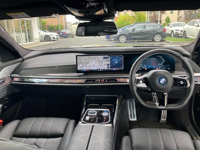 2025 BMW I7 缩略图 14