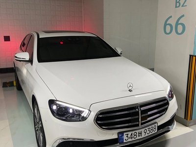 MERCEDES-BENZ E-CLASS - 1