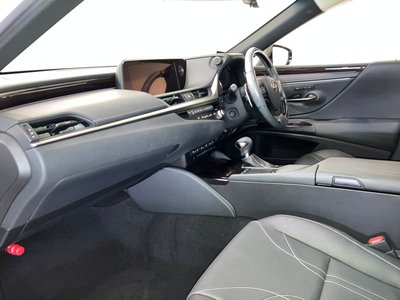 2021 Lexus ES 缩略图 32