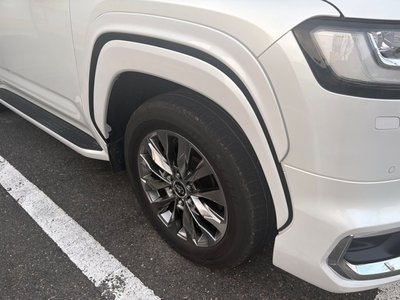 صورة 9 لـ 2023 Toyota LAND CRUISER 300