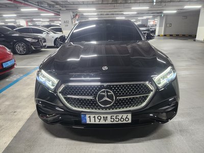 MERCEDES-BENZ E-CLASS - 2
