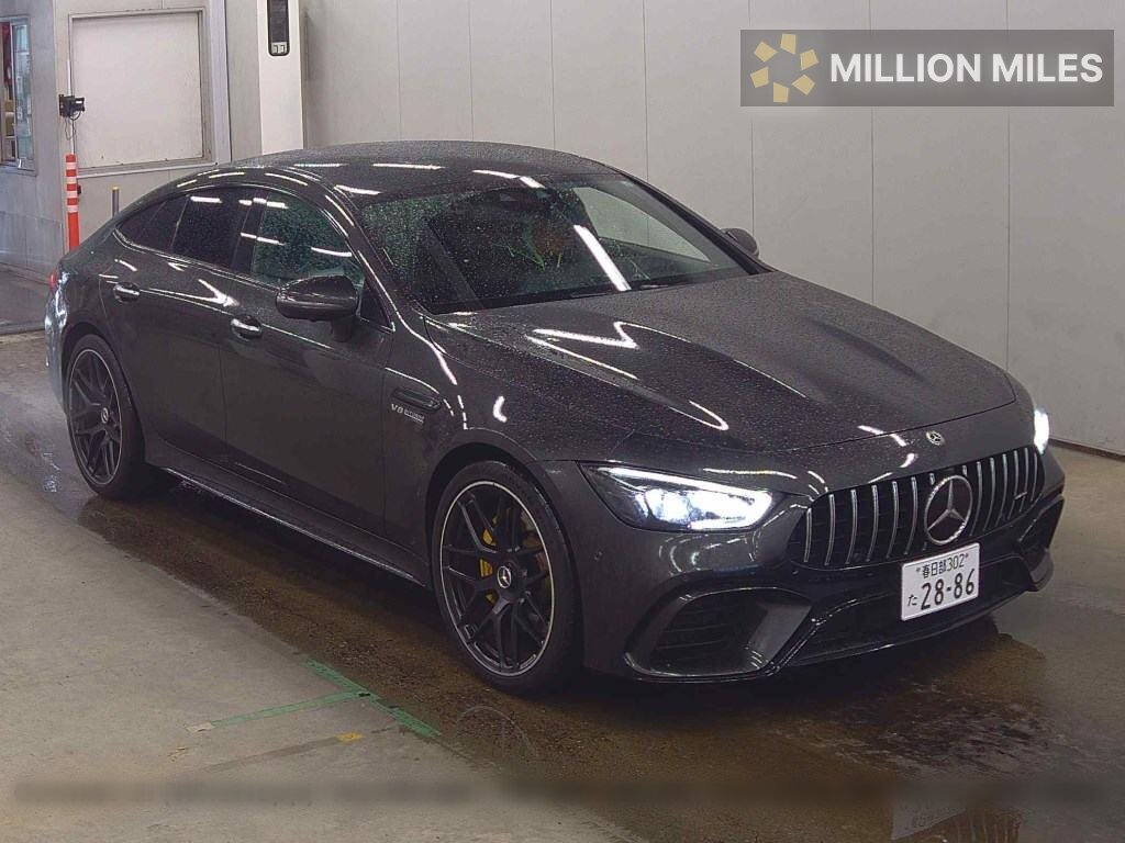 MERCEDES-BENZ GT AMG - View 1