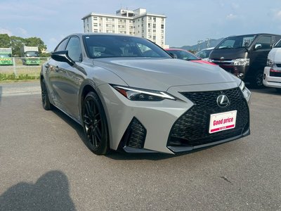 LEXUS IS - 8