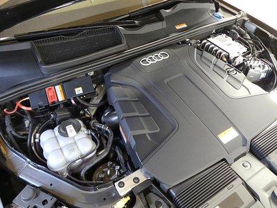 AUDI Q7 - 7