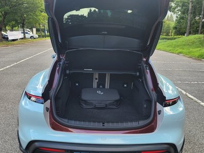 2021 Porsche TAYCAN photo 7