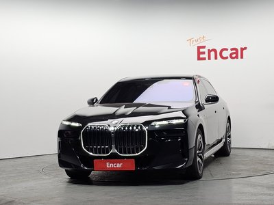 BMW 7 SERIES - 2