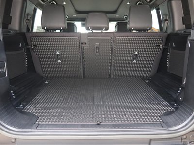 2023 LAND Rover DEFENDER 缩略图 21