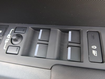 2023 LAND Rover DEFENDER 缩略图 39