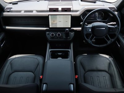 2023 LAND Rover DEFENDER — фото 2