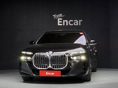BMW 7 SERIES - 2