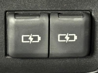 صورة مصغرة 31 لـ 2021 Lexus NX