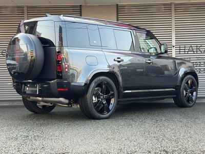 LAND ROVER DEFENDER - 5