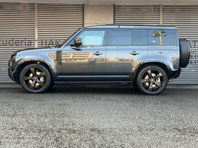 LAND ROVER DEFENDER - 8