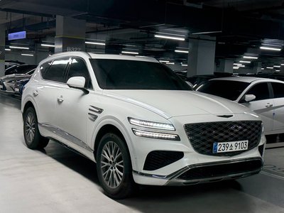 2024 Genesis GV80 photo 2