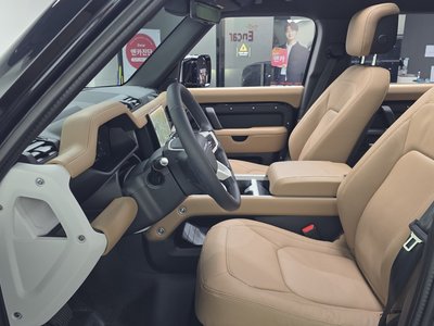 2025 LAND Rover DEFENDER 照片 2