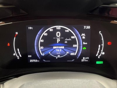 صورة مصغرة 43 لـ 2022 Lexus NX