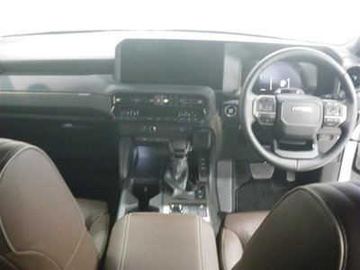 TOYOTA LAND CRUISER 250 - 10