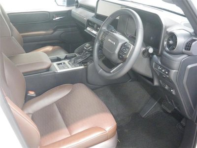 TOYOTA LAND CRUISER 250 - 9