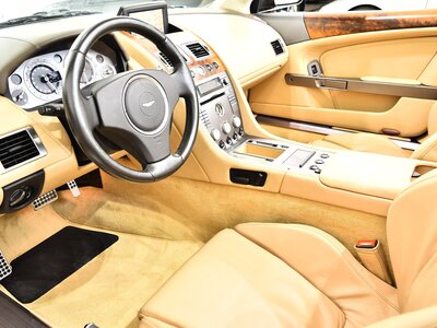 ASTON MARTIN DB9 VOLANTE - 9