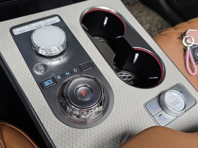 صورة مصغرة 12 لـ 2025 Genesis GV80
