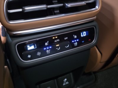 2024 Genesis GV80 — миниатюра 27
