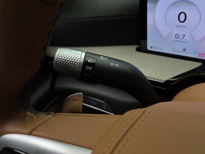 2024 Genesis GV80 — миниатюра 26