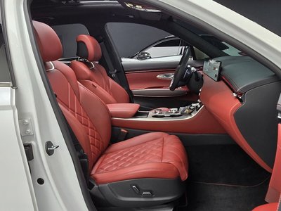 2024 Genesis GV70 — миниатюра 11