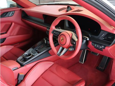 2025 Porsche 911 — миниатюра 12