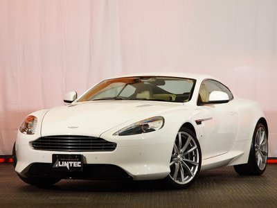 ASTON MARTIN DB9 - 1