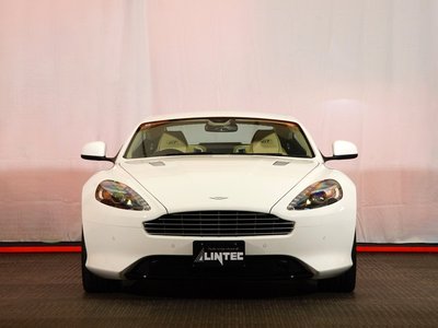 ASTON MARTIN DB9 - 3