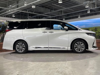 2025 Toyota ALPHARD thumbnail 23