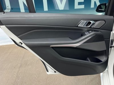 2022 BMW X7 缩略图 34
