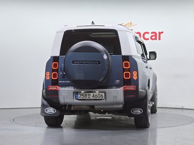 LAND ROVER DEFENDER - 3