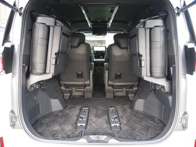 TOYOTA VELLFIRE - 10