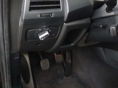 2011 BMW 1M 缩略图 17