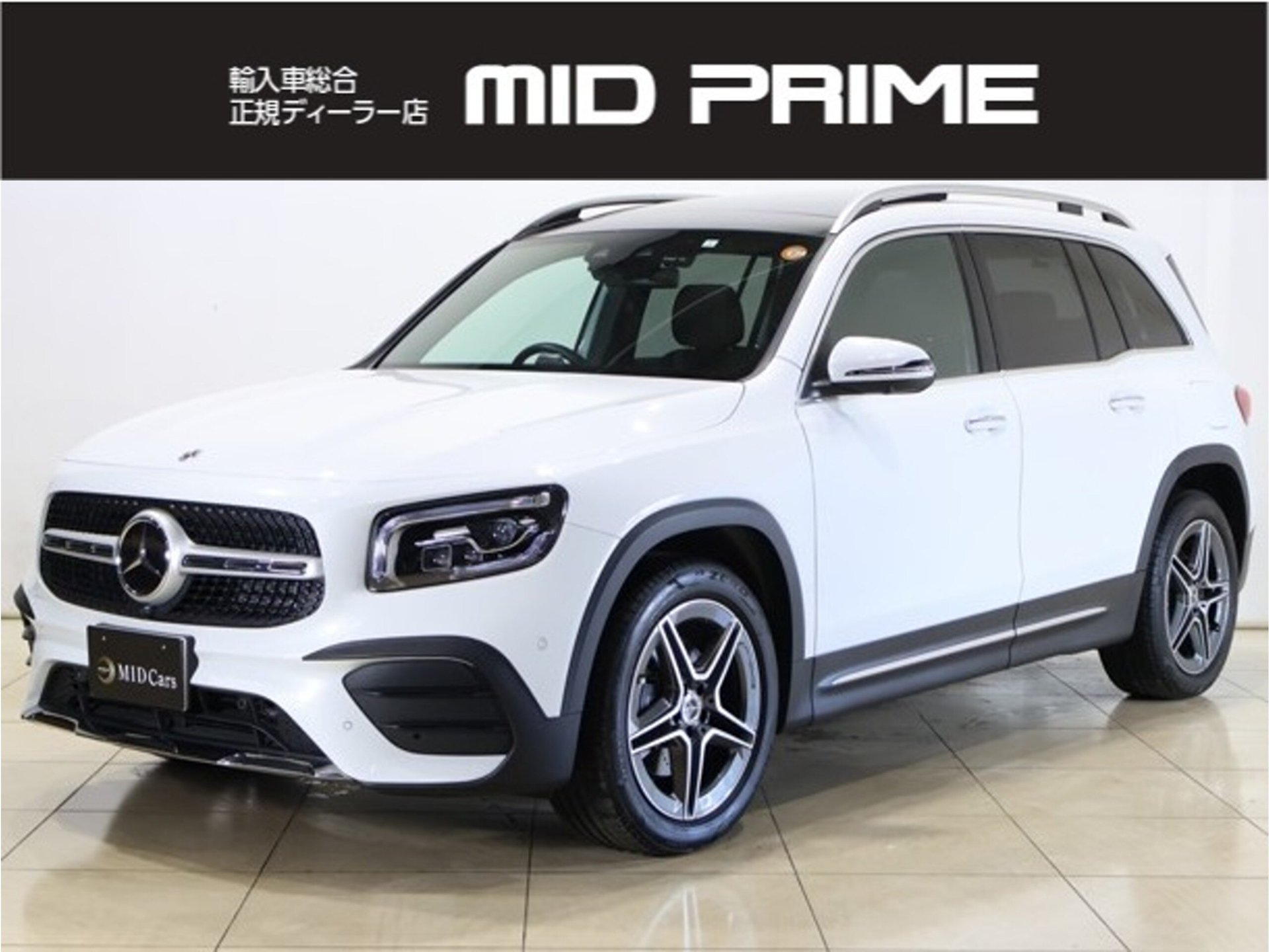 MERCEDES-BENZ GLB - View 1