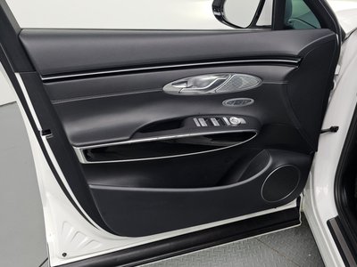 2021 Genesis GV70 thumbnail 14