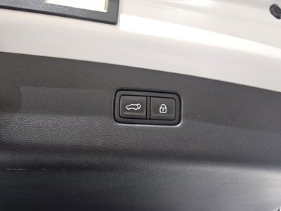 2021 Genesis GV70 thumbnail 21