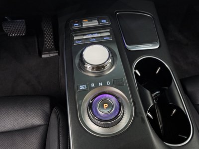 2021 Genesis GV70 thumbnail 12