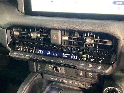 TOYOTA LAND CRUISER 250 - 7