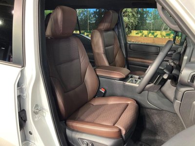 TOYOTA LAND CRUISER 250 - 8