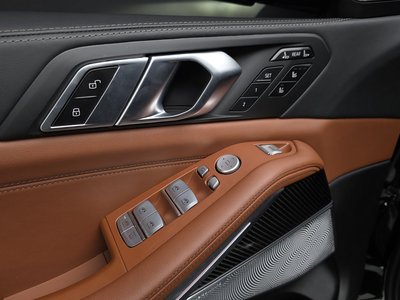 2023 BMW X7 thumbnail 30