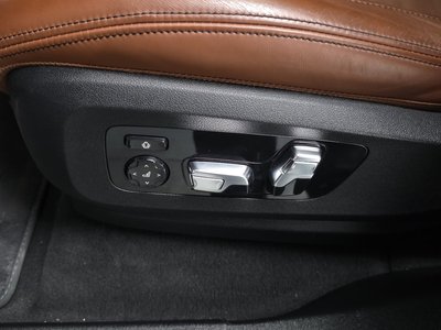 2023 BMW X7 thumbnail 36
