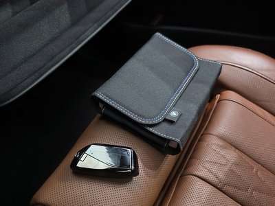 2023 BMW X7 thumbnail 35